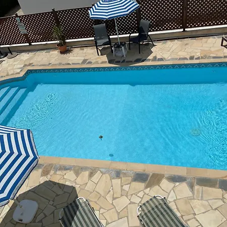 Iremia, A Peaceful 2-bed With Pool, Beneath Our Private דירה *